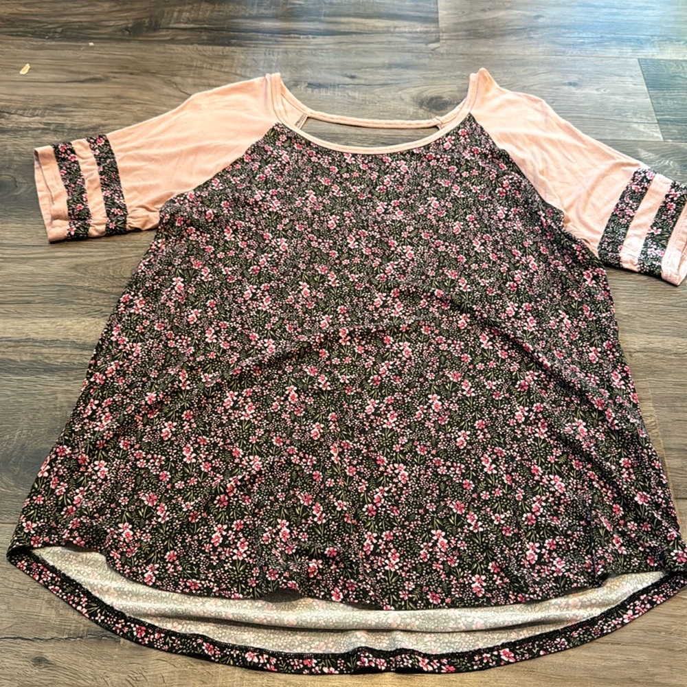 Floral top